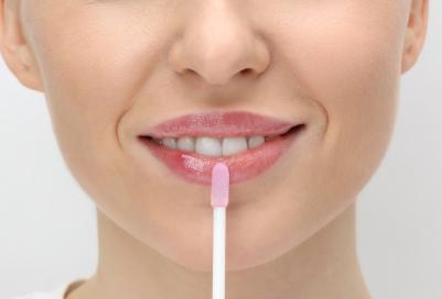 Блеск для губ MISS BEAUTY DIAMOND SHINE 3D LIPGLOSS 4.5 мл – фото 3