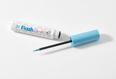 Подводка для глаз Flash Liner Colored тон 03 sky blue небесно-голубой – фото 3