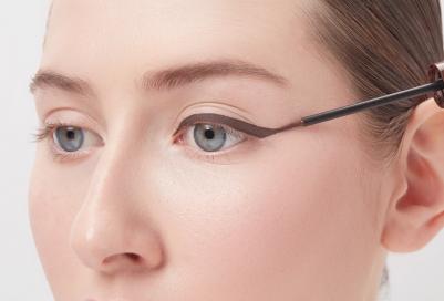 Подводка для глаз Flash Liner Colored тон 08 mocha brown коричневый мокко – фото 1