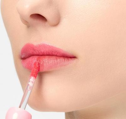 Bubble Tea Молочные румяна + Тинт для губ Увлажняющий универсальный уход для лица Revolution Beauty – фото 1