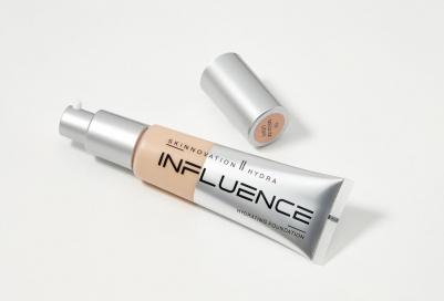 Тональная основа увлажняющая Skinnovation Hydra/Hydrating Foundation тон/shade 05 – фото 8