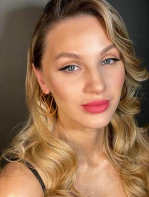 Помада матовая Lipstick MATTE