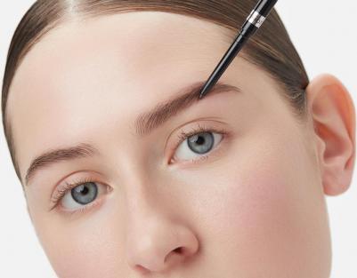 Автоматический карандаш для бровей "Brow Artist Skinny Definer", оттенок 108 – фото 4