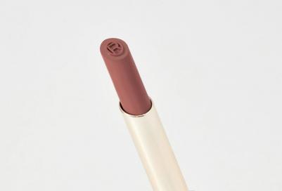 Помада для губ Color Riche Intense Volume Matte т.601 Matte Worth It – фото 4