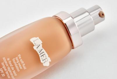 Восстанавливающий тональный флюид Soft Fluid Foundation SPF20 13 Linen – фото 3