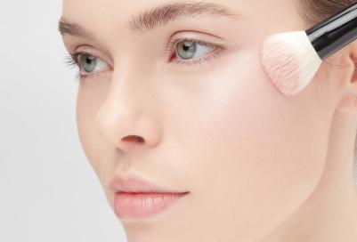 Компактная пудра-хайлайтер "Сияющая кожа" pink pearls, тон 52 – фото 3