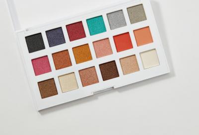 Палетка теней 18 тонов Look Good Naked SEA breeze, 61 тон – фото 4