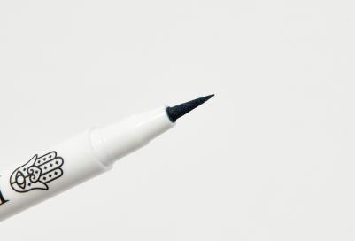 Водостойкая подводка - фломастер для век Phenomenal tattoo marker 04, Изумрудный – фото 9