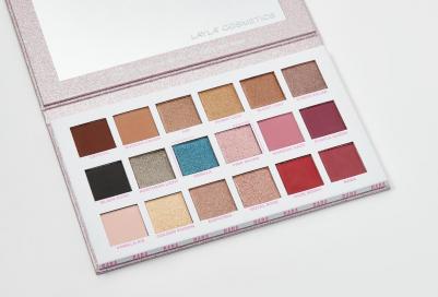 Палитра теней для век Baba-Pads с 18 оттенками и 2 финишами – фото 1
