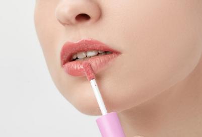 Блеск для губ Lipgloss Smile, *itch! 10 мл – фото 1