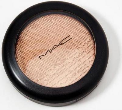 Компактная пудра с эффектом сияния Extra Dimension Skinfinish 0773602298563 – фото 3