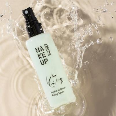 Увлажняющий спрей для фиксации макияжа Hydro Balance Fixing Spray, 100 мл – фото 4