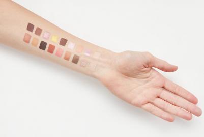 Forever Flawless Eyeshadow Palette: Nude Silk – фото 5