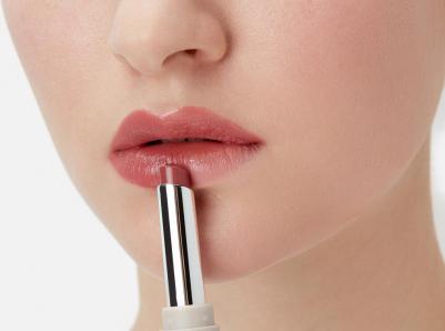 Помада-бальзам для губ MAKE UP оттенок 04 чайная роза. Профессиональная декоративная косметика для макияжа – фото 1