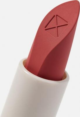Помада для губ матовая, оттенок 05 терракотовый. Профессиональная декоративная косметика для макияжа MAKE UP – фото 5