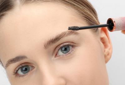 Фиксирующий гель для бровей – фото 5