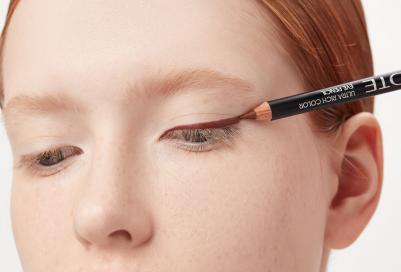 Карандаш для глаз насыщенного цвета Ultra Rich Color Eye Pencil тон 06 Mocha 1,1 г – фото 1