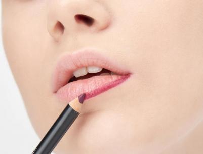 Карандаш для губ насыщенного цвета Ultra Rich Color Lip Pencil т.14 1,1 г – фото 5