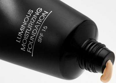 Тональная основа Luminous Moisturizing Foundation, тон 100, SPF 15, 55 г – фото 5