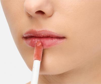 Блеск для губ с шиммером LIP GLOSS IT'S GIVING SHIMMER 4657814841532 – фото 4