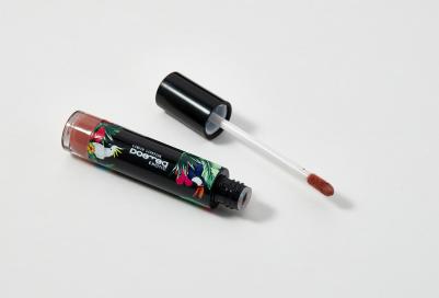 Лаковый блеск для губ нюд бежево-розовый 5 мл – фото 7