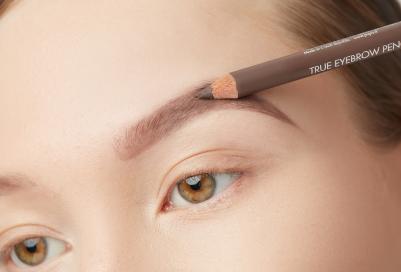 Карандаш для бровей, 002 коричневый / TRUE EYEBROW PENCIL 1 г – фото 5