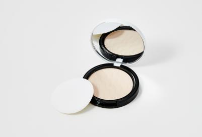 Matte Transform Компактная пудра матирующая с зеркалом №02 – фото 6