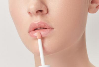 Блеск для губ увлажняющий сияющий JUICY SHINE №02 глянец – фото 4