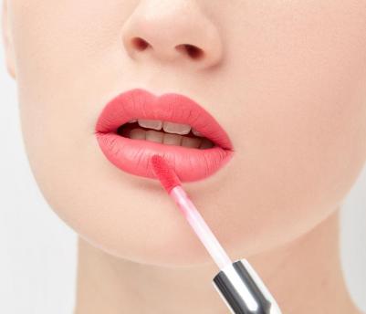 Жидкая стойкая помада-блеск All day lip color & top gloss, 57 розовый – фото 1