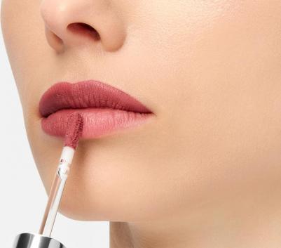 Помада жидкая матовая для губ оттенок 05 Rosewood розовый, SOFT MATTE LIPSTICK – фото 7