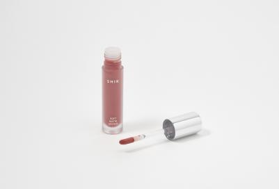 Помада жидкая матовая для губ оттенок 10 French Rose коричнево-розовый, SOFT MATTE LIPSTICK – фото 7