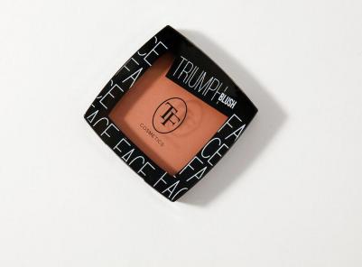 Румяна для лица компактные Triumph Blush 86 оранжево-персиковый – фото 4