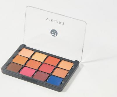 Палетка матовых теней для век Eyeshadow Palette 24 г – фото 4