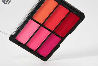 Палетка румян Blush Palette Rose 24 г – фото 7