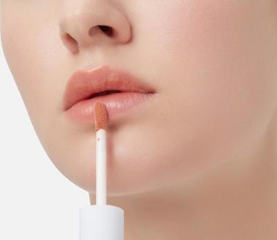 Жидкая помада-мусс для губ Cloud Pout Marshmallow Lip Mousse Тон 1111926e fluffernutter – фото 1