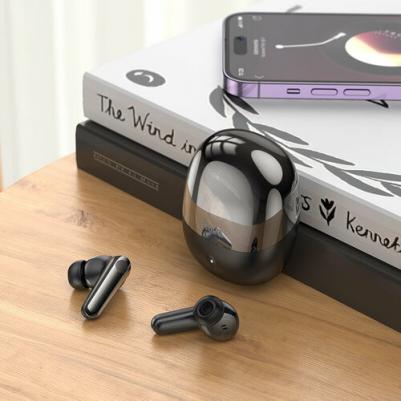 EQ11, Black
