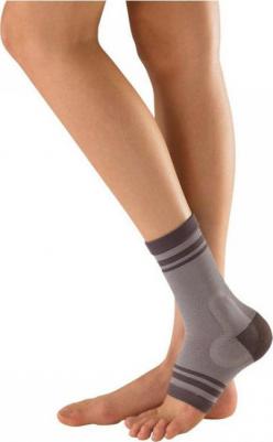 Бандаж Т-8611 на голеностопный сустав, компрессионный с силиконовыми вставками, Размер S