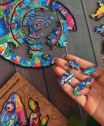 Деревянный пазл Радужный хамелеон S 19х24 см, 107 дет – фото 2