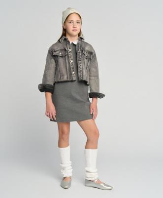 Платье с белым отложным воротником серое (122)