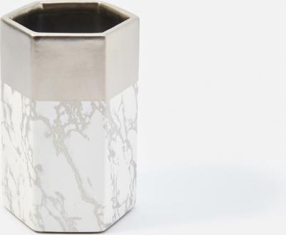 Оригинальная форма, стилизация металла и мрамора, массивные грани – в этой вазе есть все, чтобы стать главным акцентом интерьера. Столь необычные – фото 1