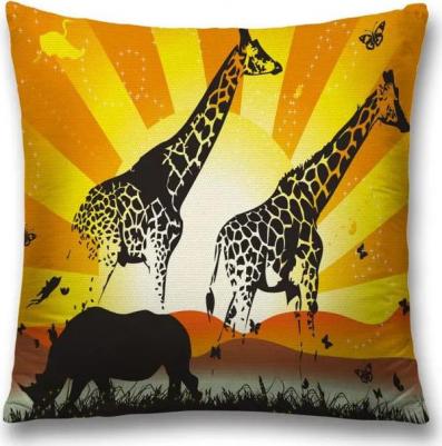 Декоративная наволочка служит украшением спальни, гостиной, офиса или фотозоны. Такая наволочка станет прекрасным подарком на любой праздник