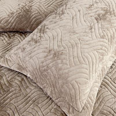 Покрывало бархатное Деварта с наволочками, беж – фото 2