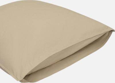 Постельное белье из коллекции Essential позволяет погрузиться в мир гармонии и уюта. Наволочки из стираного перкаля бежево-серого цвета дарят – фото 1