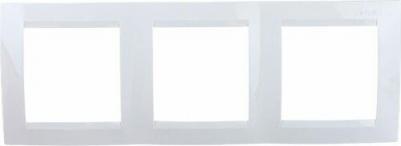 Трехместная рамка 1500630-030