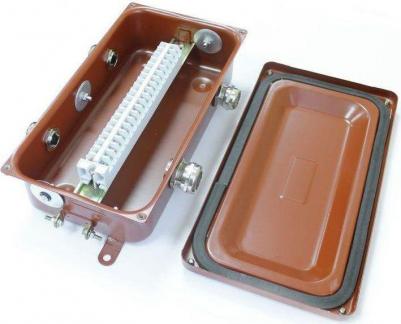 Коробка КЗНС-16 УХЛ1.5 IP65 с латунными сальниками zeta30316 – фото 1