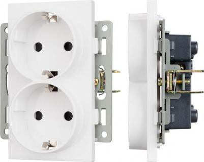 Механизм сдвоенной розетки с заземлением на 2 поста, совместим с рамками вертикального ориентирования монтажа серий VERSA/GLARE/PRESTO. Встраиваемый 4650168582748