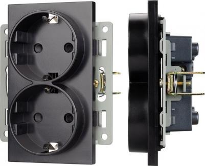 Механизм сдвоенной розетки с заземлением на 2 поста, совместим с рамками вертикального ориентирования монтажа серий VERSA/GLARE/PRESTO. Встраиваемый