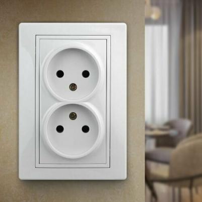 4-204-01 Розетка Solo 4-204-01 без заземления двойная 2х2P, 16А-250В, IP20, СУ, белый, цена за 1 шт – фото 2