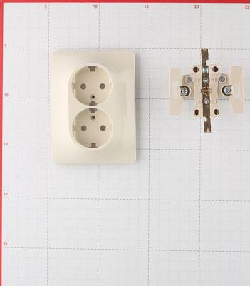 Розетка Schneider Electric Glossa GSL000224 2-местная, СП, 16А, с/з,в сборе, бежевая – фото 3