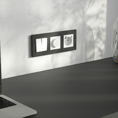Розетка с заземлением, шторками и USB Type A+С W1171761 – фото 4